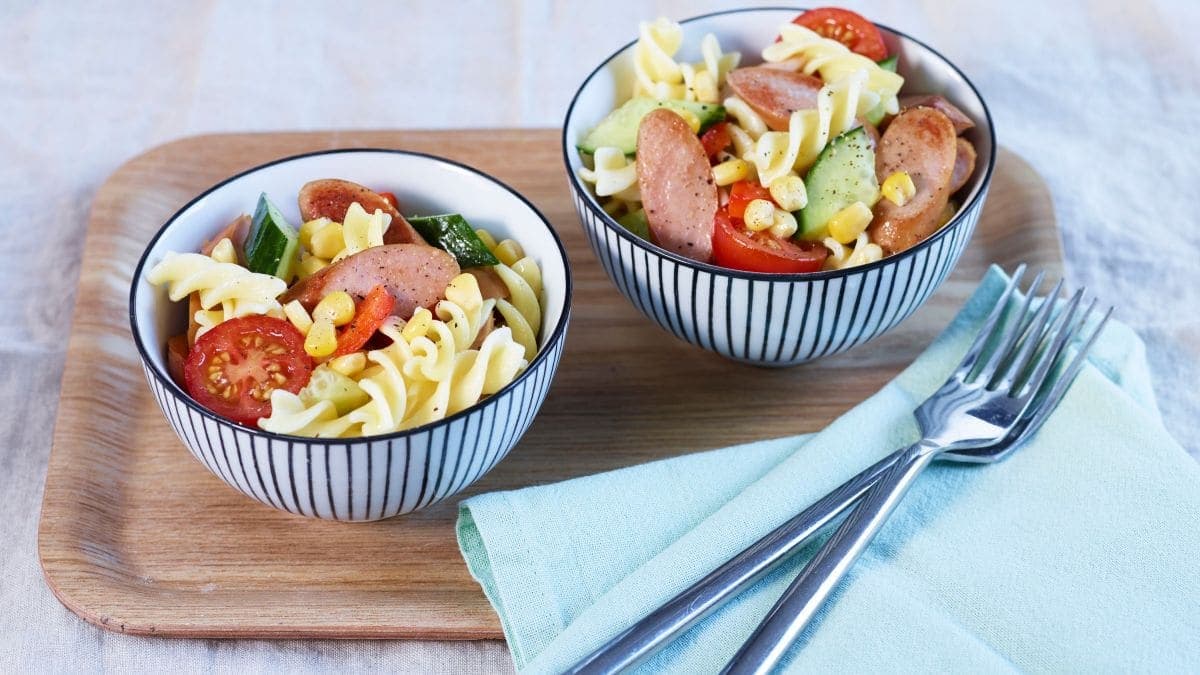 Pasta med pølser og grønnsaker