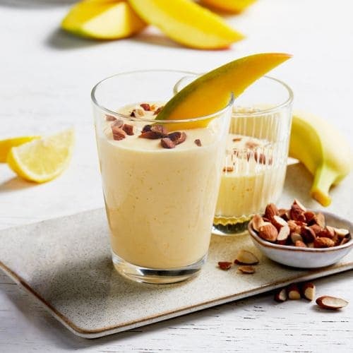 Proteinsmoothie med yoghurt og mango