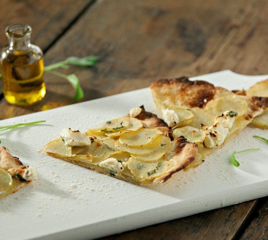 Potetpizza med Snøfrisk og salvie